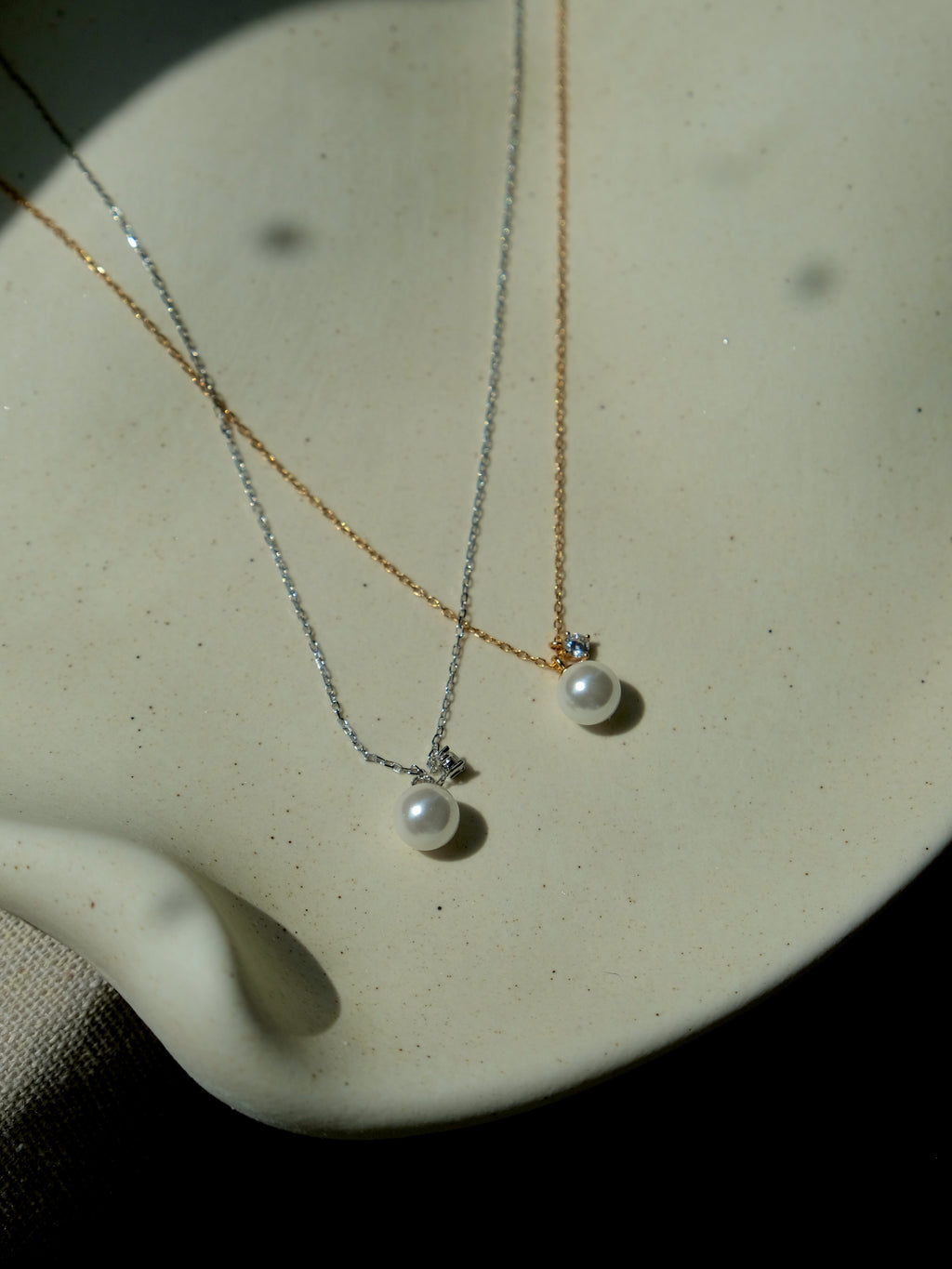Luna Pearl Necklace