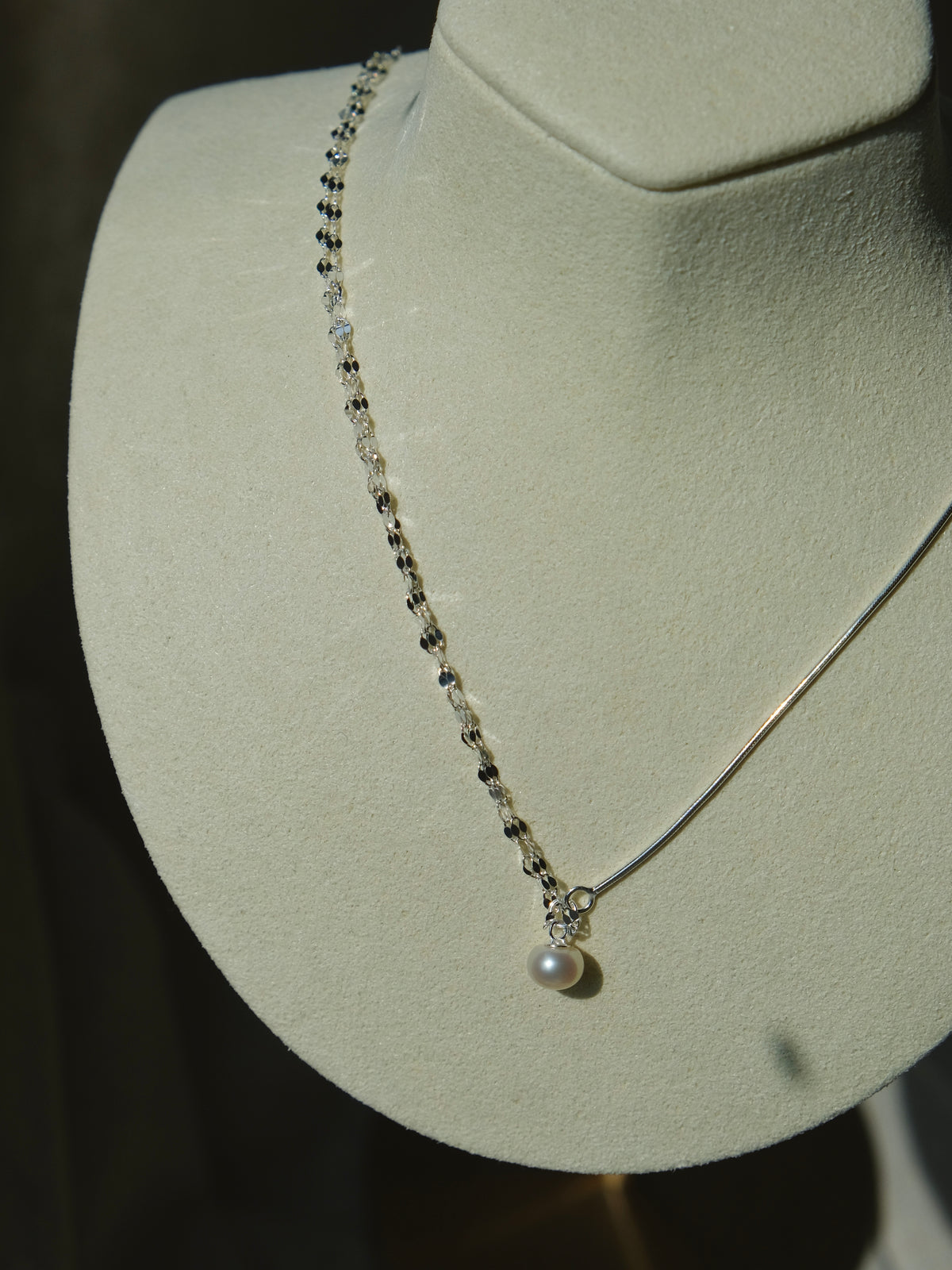 Mist Necklace
