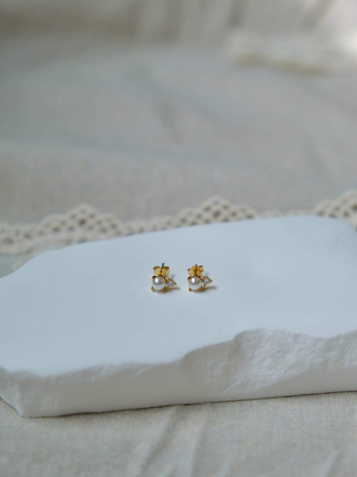 Pearl Dew Studs