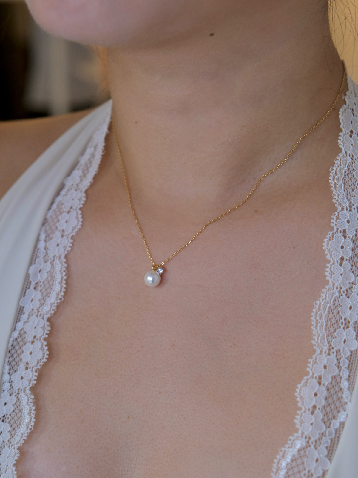 Luna Pearl Necklace